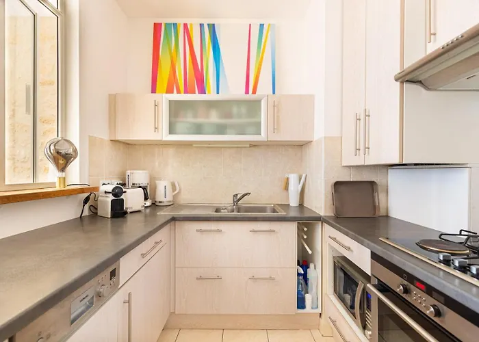 Guestready - Bright In Centre W/ Parking