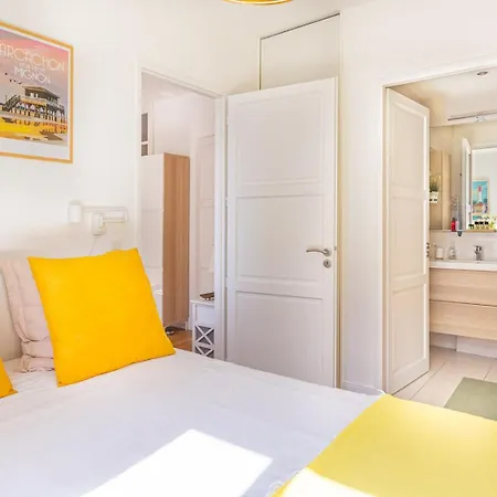 아파트 Guestready - Bright In Centre W/ Parking 보르도